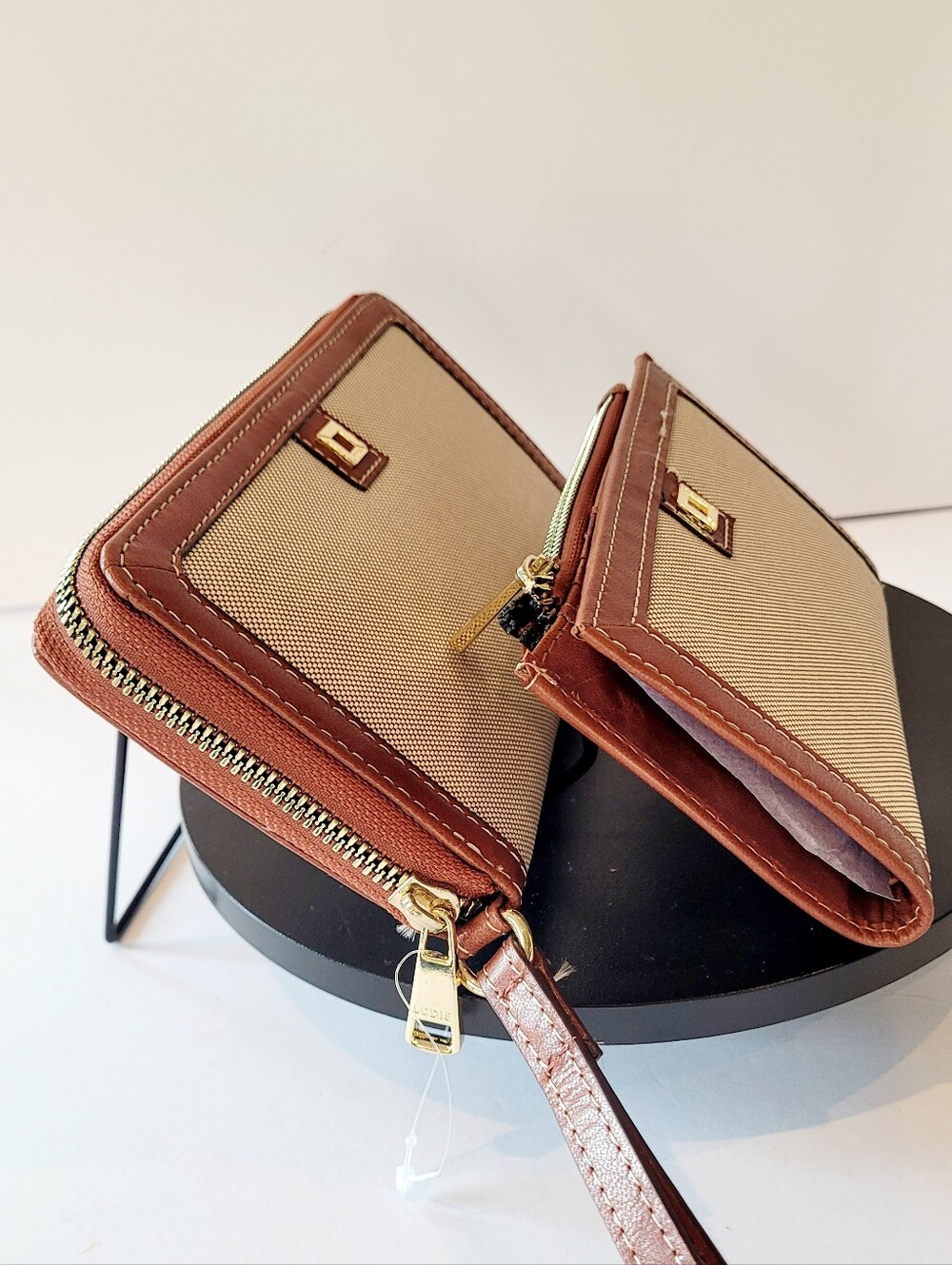 Lodis Two Piece Bundle Wrislet & Wallet - Picture 2 of 5